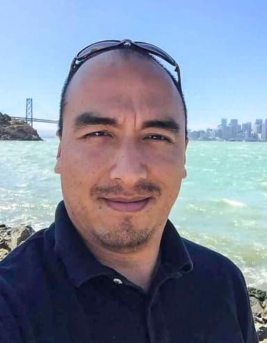 Jairo J.